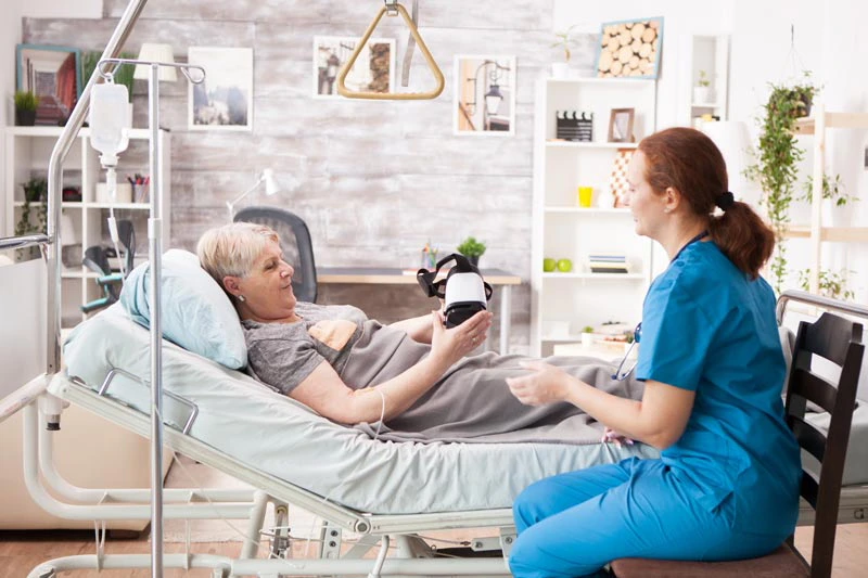 پرستار بیمار خانگی